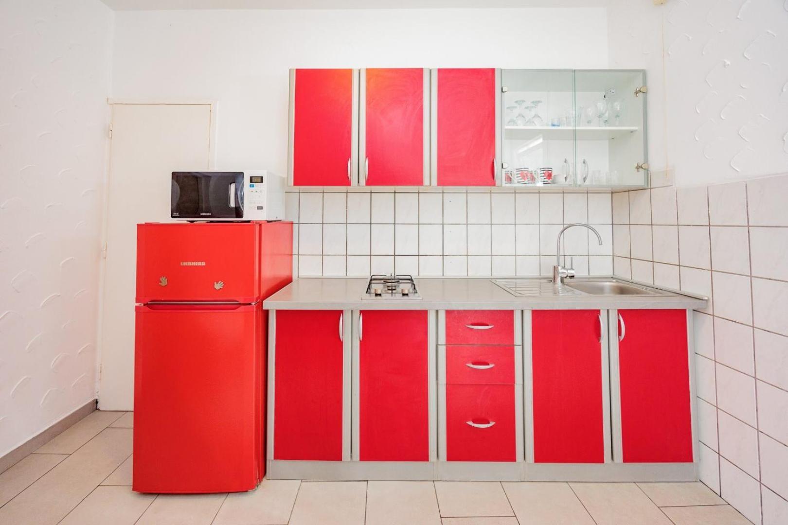 Crowonder Lucky Holiday House With Pool And Patio 30 Meters From The Beach Zadar Eksteriør billede
